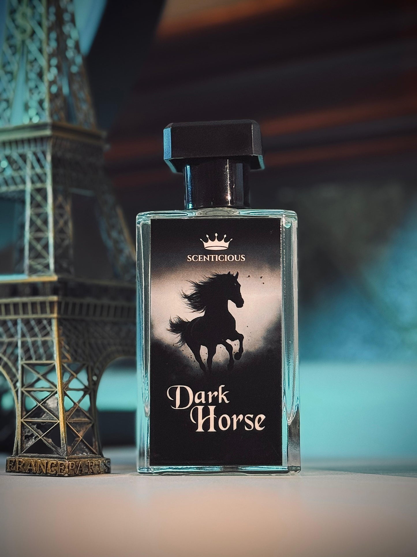 DARK HORSE